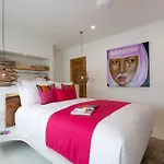 Zog Villas
